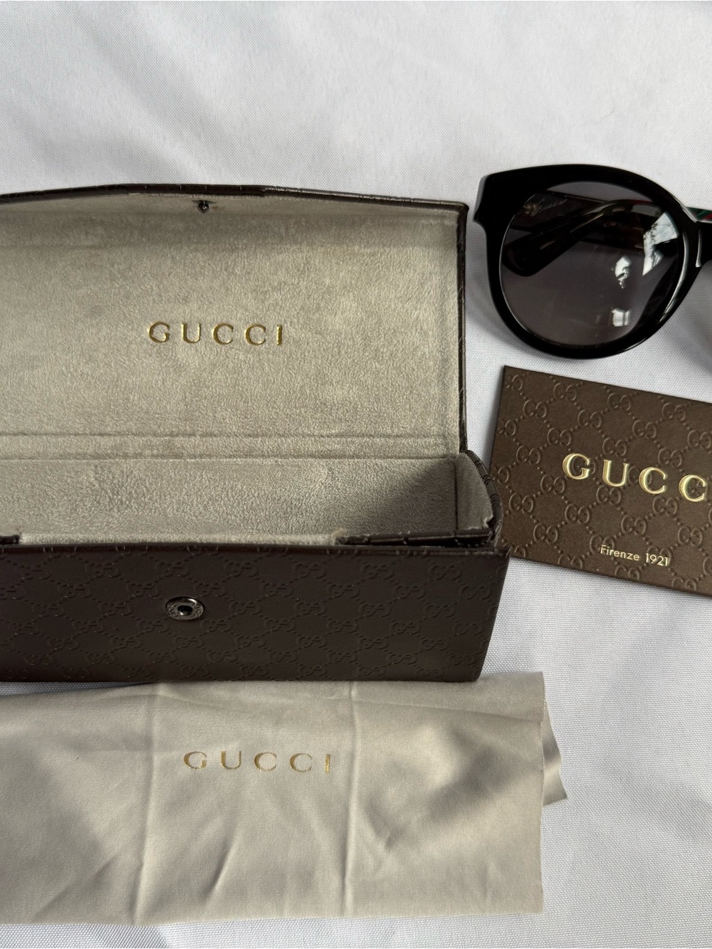 Gucci Black Round Oversized Sunglasses with Case